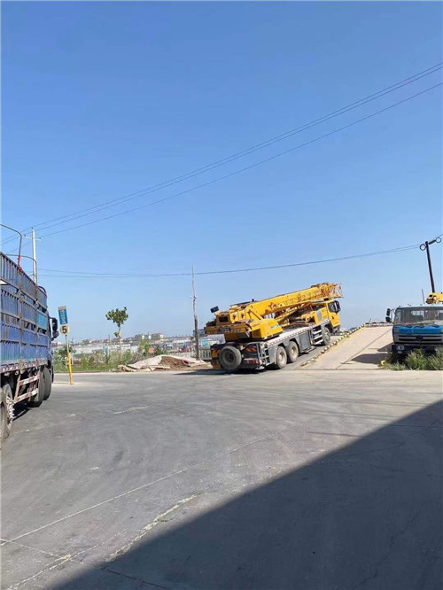 赤城县25吨吊车的租赁价格大概是多少？