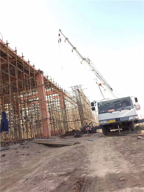 赤城县吊车作业的安全注意事项有哪些？